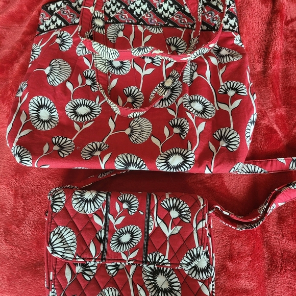 Vera Bradley Tote and purse. - Picture 1 of 1